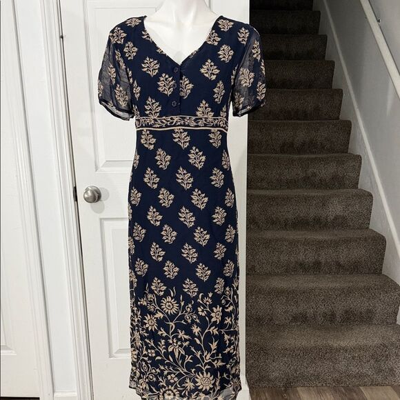 Amanda Smith Dresses & Skirts - Amanda vintage Smith Navy and Gold Patterned Maxi Dress Size Medium